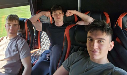 Team on the way to the competition